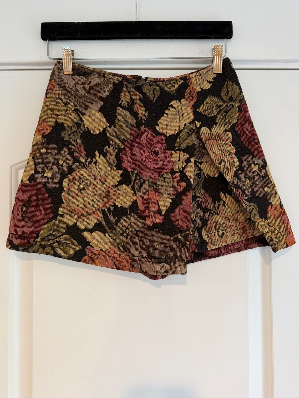 En Saison Jardin Floral Tapestry Skort - S